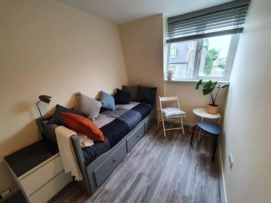 Lejlighed Lovely, Comfortable And Bright 3 Bedroom Top Floor Flat In City Centre Aberdeen